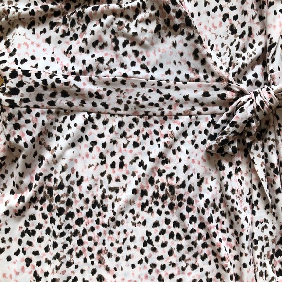 Brand New Bcbgmaxazria Women's Bcbg Painted Animal Print Wrap Dress - Picture 6 of 15